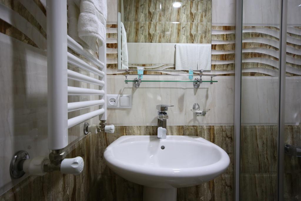 Discovery Hotel Kutaisi Room photo