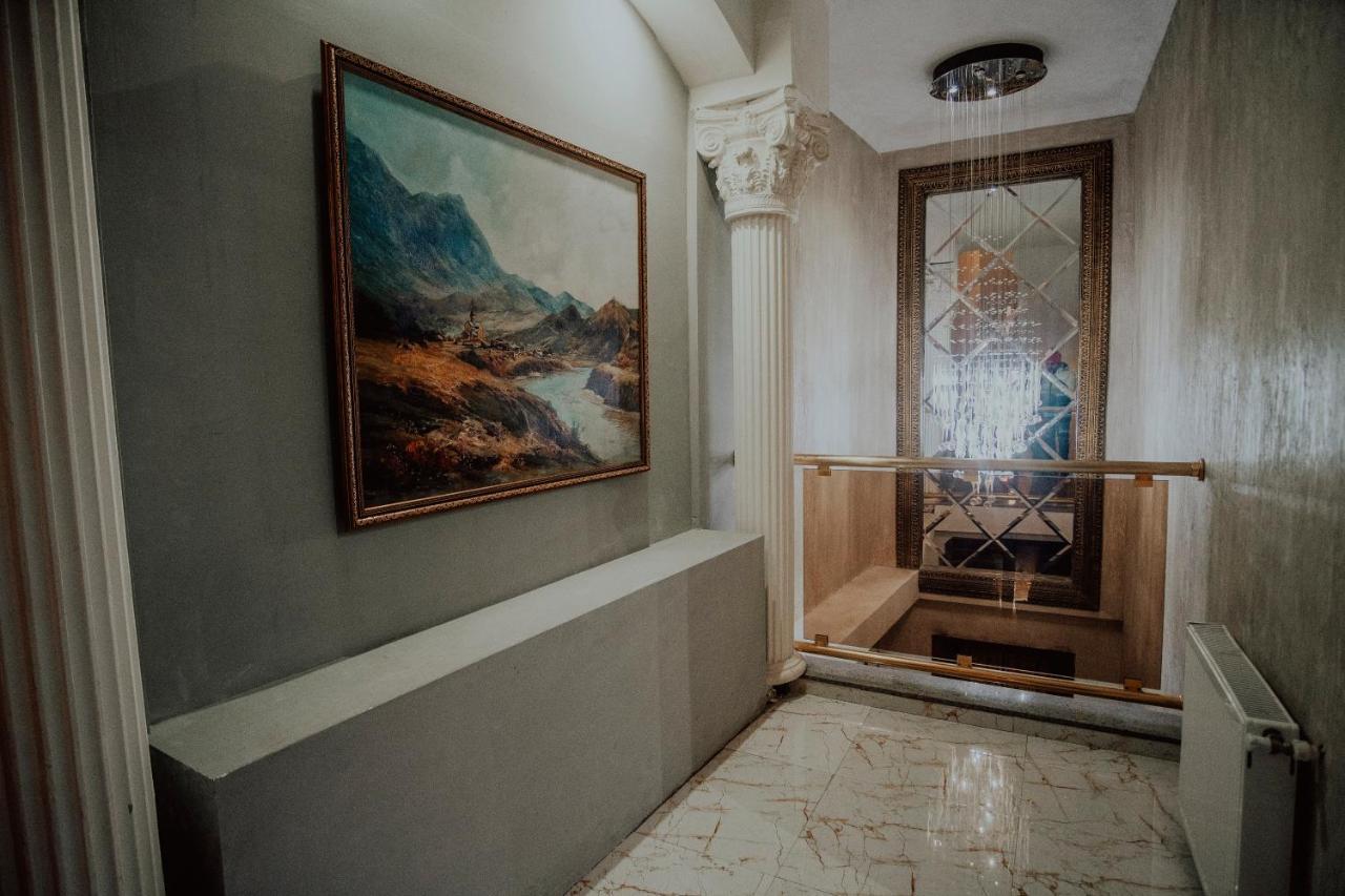 Discovery Hotel Kutaisi Exterior photo